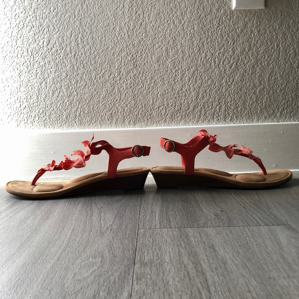 Koolaburra by UGG Women's Arely Heeled Sandal (Worn ONCE!) - Picture 4 of 6